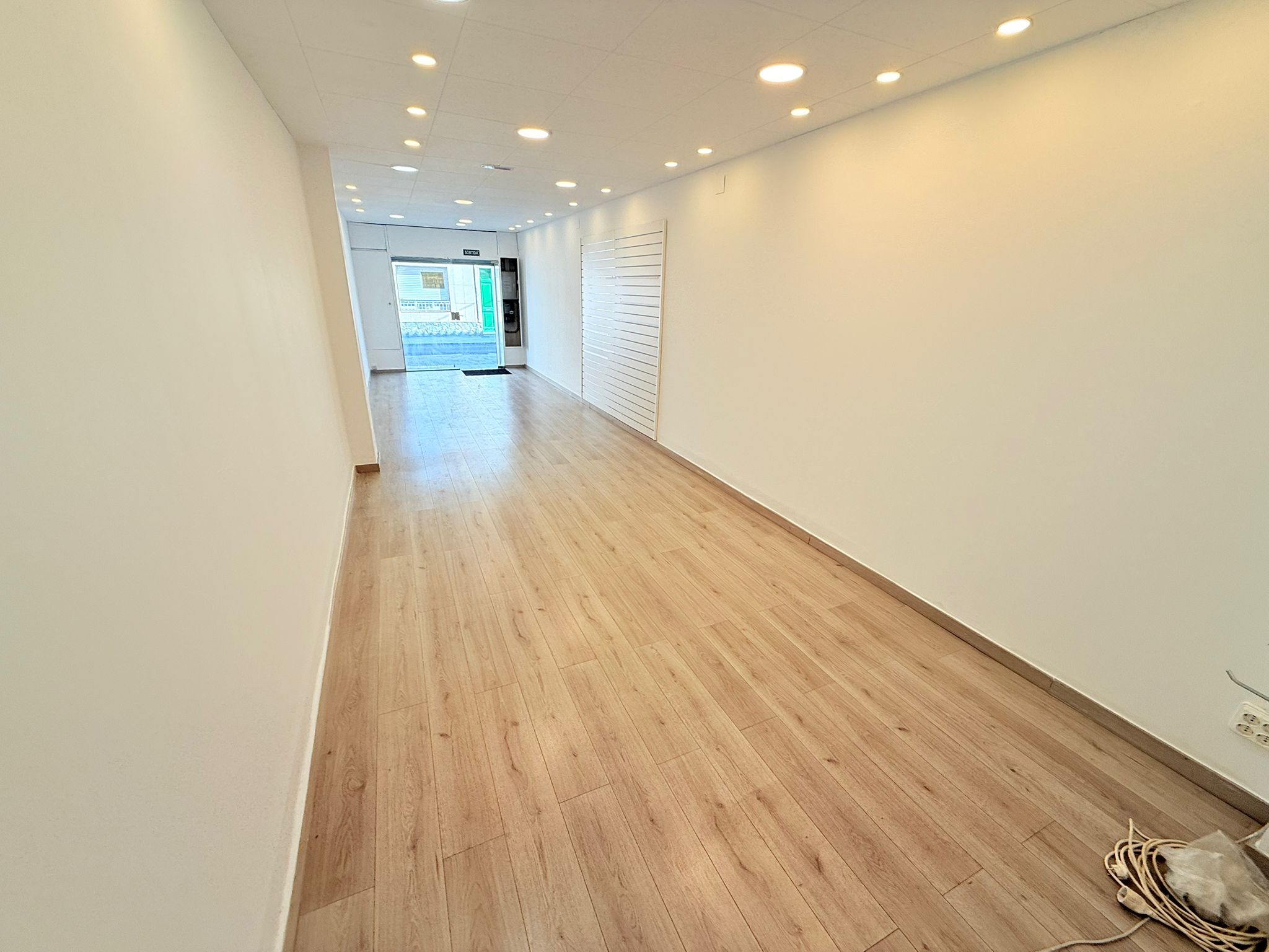 Ref. 05303 Local en Centro Premiá de Mar - Imagen 4